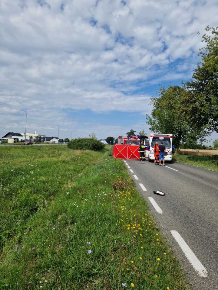 Śmiertelny wypadek w Karwaczu [13.08.2023] - zdjęcie #2 - eOstroleka.pl