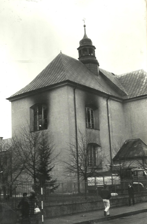 Pożar kościoła św. Antoniego 1989 - fot. archiwum parafii - zdjęcie #4 - eOstroleka.pl