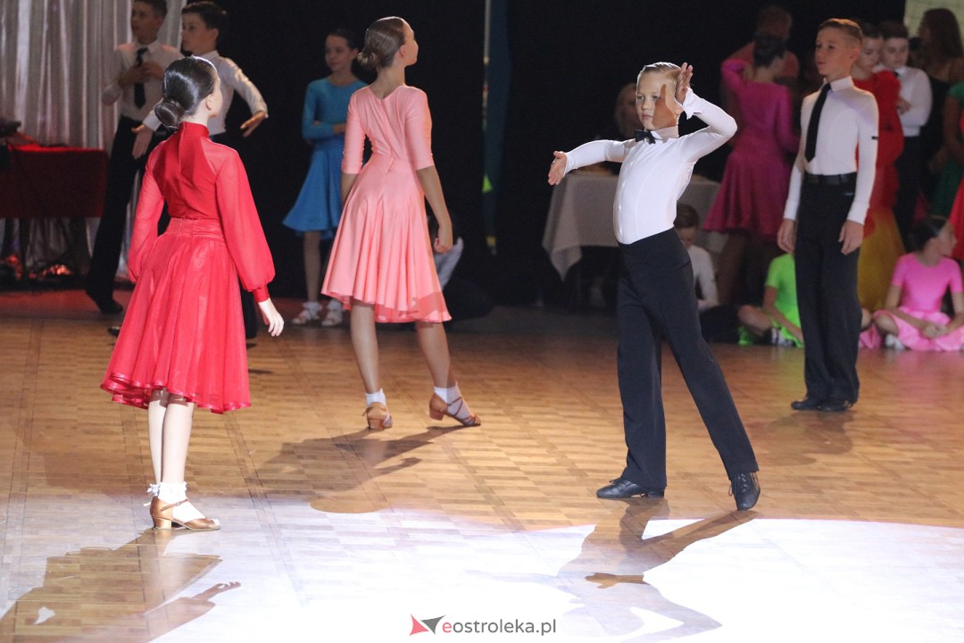 Turniej tańca O Złotą Podwiązkę [30.09.2023] - zdjęcie #3 - eOstroleka.pl