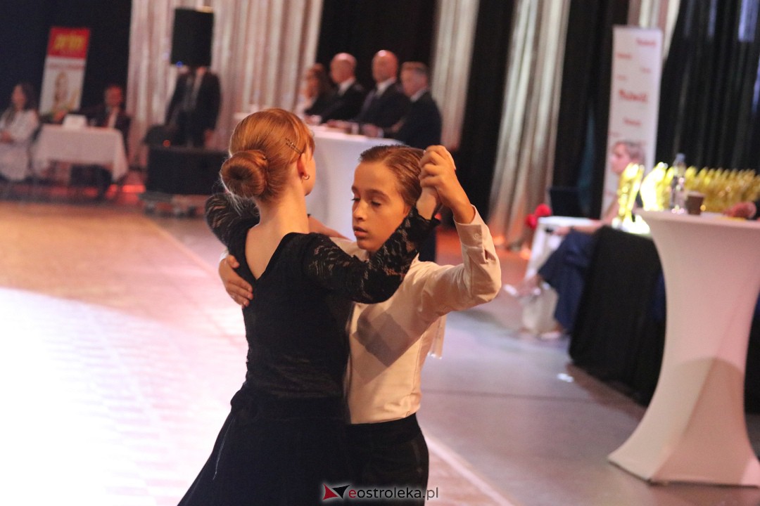 Turniej tańca O Złotą Podwiązkę [30.09.2023] - zdjęcie #8 - eOstroleka.pl