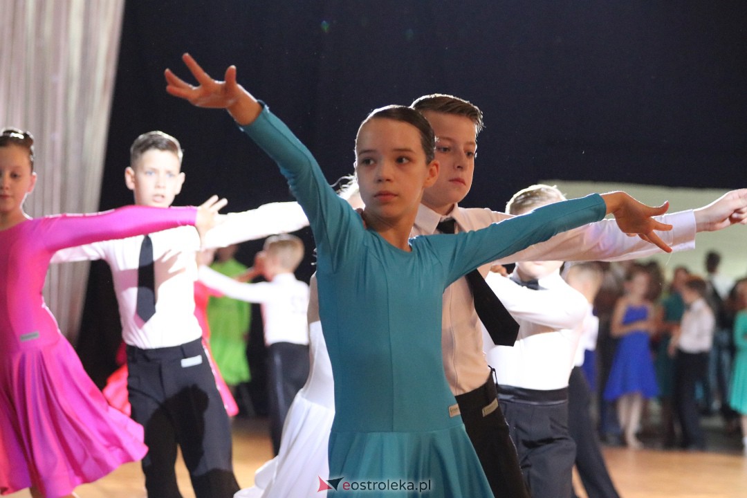Turniej tańca O Złotą Podwiązkę [30.09.2023] - zdjęcie #37 - eOstroleka.pl