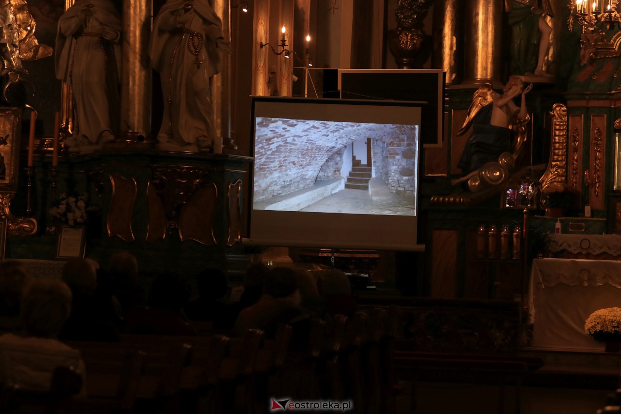 Konferencja o podziemiach Klasztoru [3.11.2023] - zdjęcie #17 - eOstroleka.pl