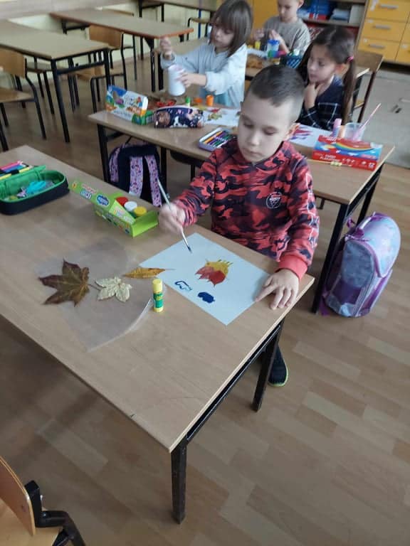 Czytająco zakręceni w Szkole Podstawowej nr 2 w Ostrołęce - zdjęcie #4 - eOstroleka.pl
