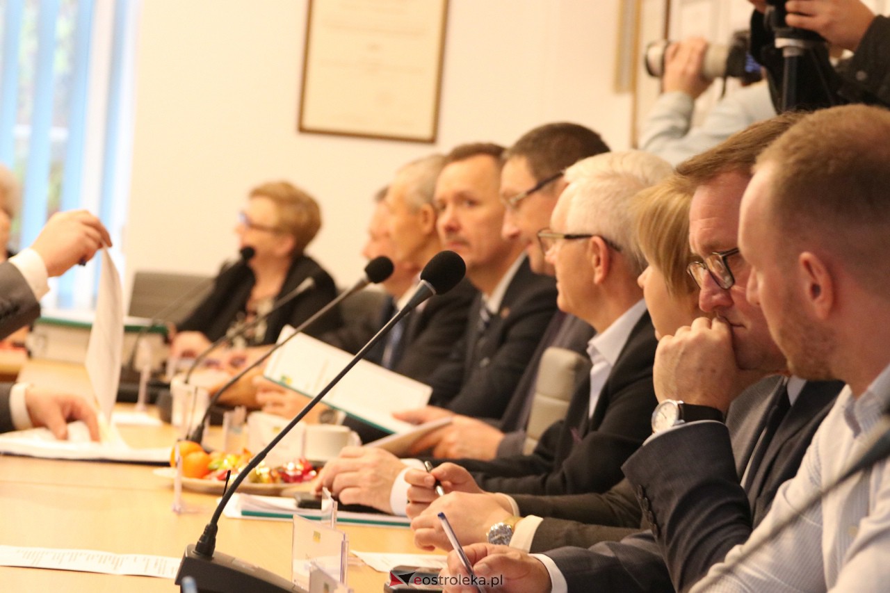 Sesja rady powiatu [14.11.2023] - zdjęcie #27 - eOstroleka.pl