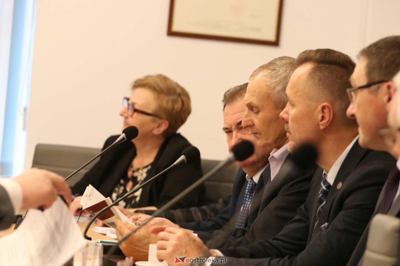 Sesja rady powiatu [14.11.2023] - zdjęcie #29 - eOstroleka.pl