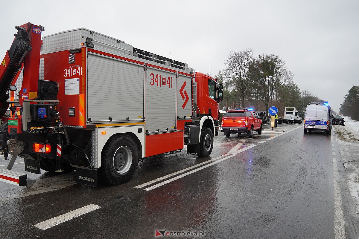 Wypadek w Laskowcu [23.11.2023] - zdjęcie #5 - eOstroleka.pl