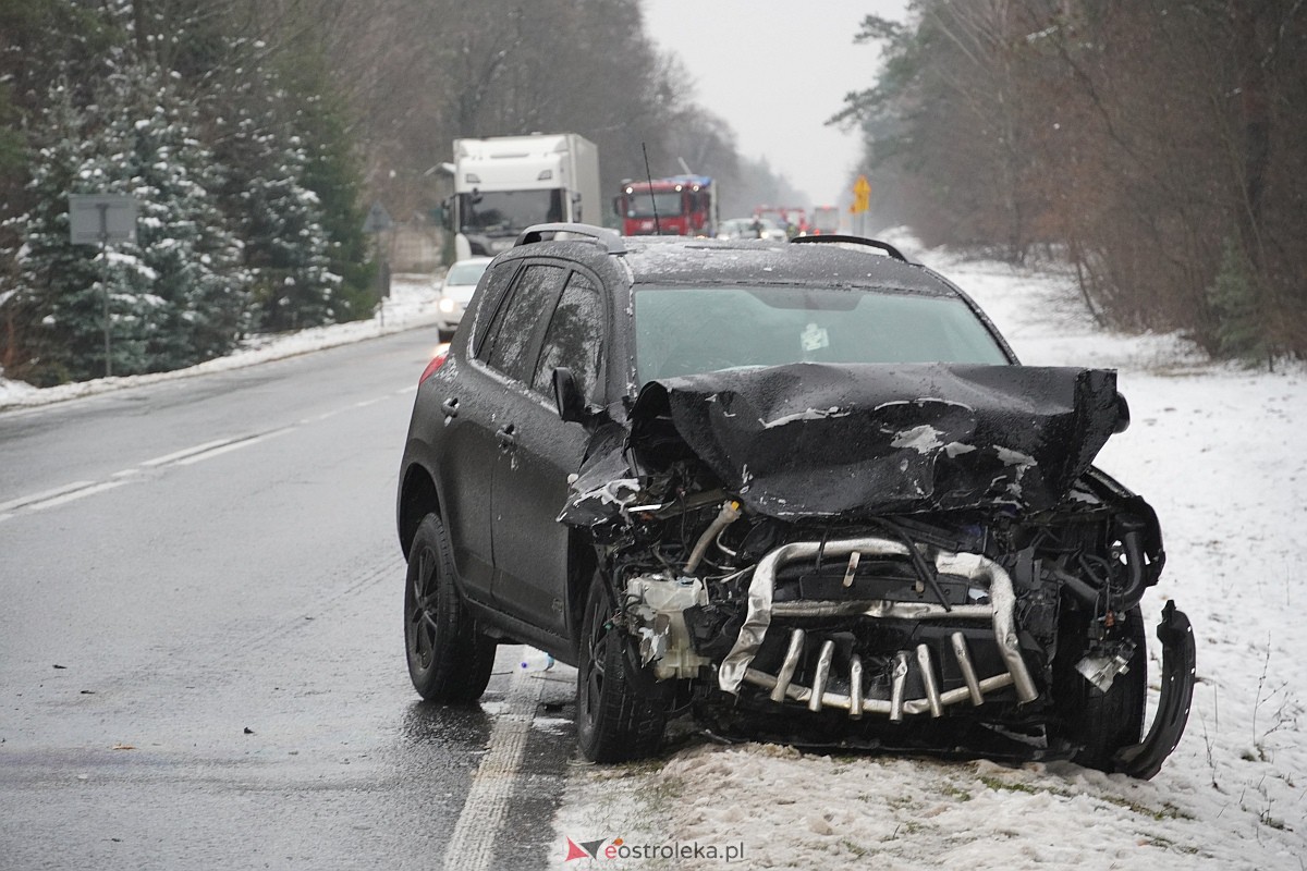 Wypadek w Laskowcu [23.11.2023] - zdjęcie #22 - eOstroleka.pl