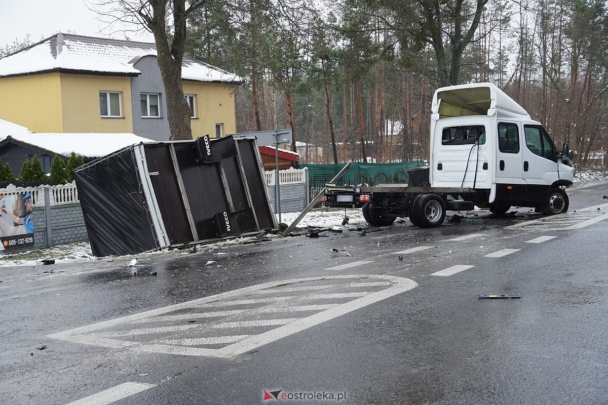 Wypadek w Laskowcu [23.11.2023] - zdjęcie #24 - eOstroleka.pl