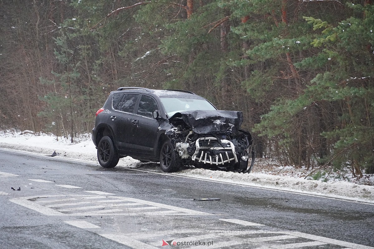 Wypadek w Laskowcu [23.11.2023] - zdjęcie #26 - eOstroleka.pl