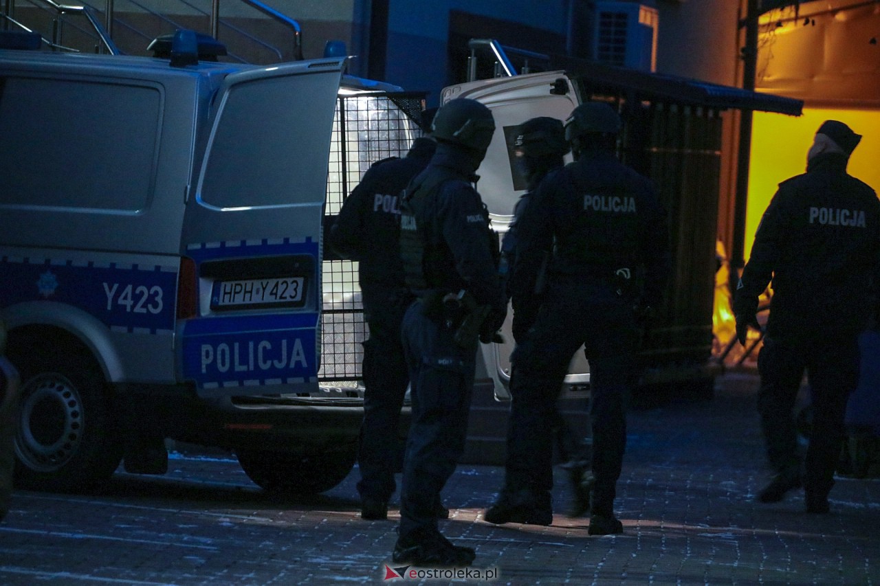 Nożownik Albert G. tymczasowo aresztowany [1.12.2023] - zdjęcie #7 - eOstroleka.pl