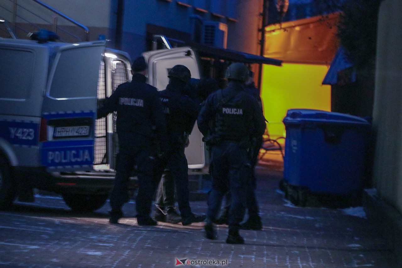 Nożownik Albert G. tymczasowo aresztowany [1.12.2023] - zdjęcie #8 - eOstroleka.pl