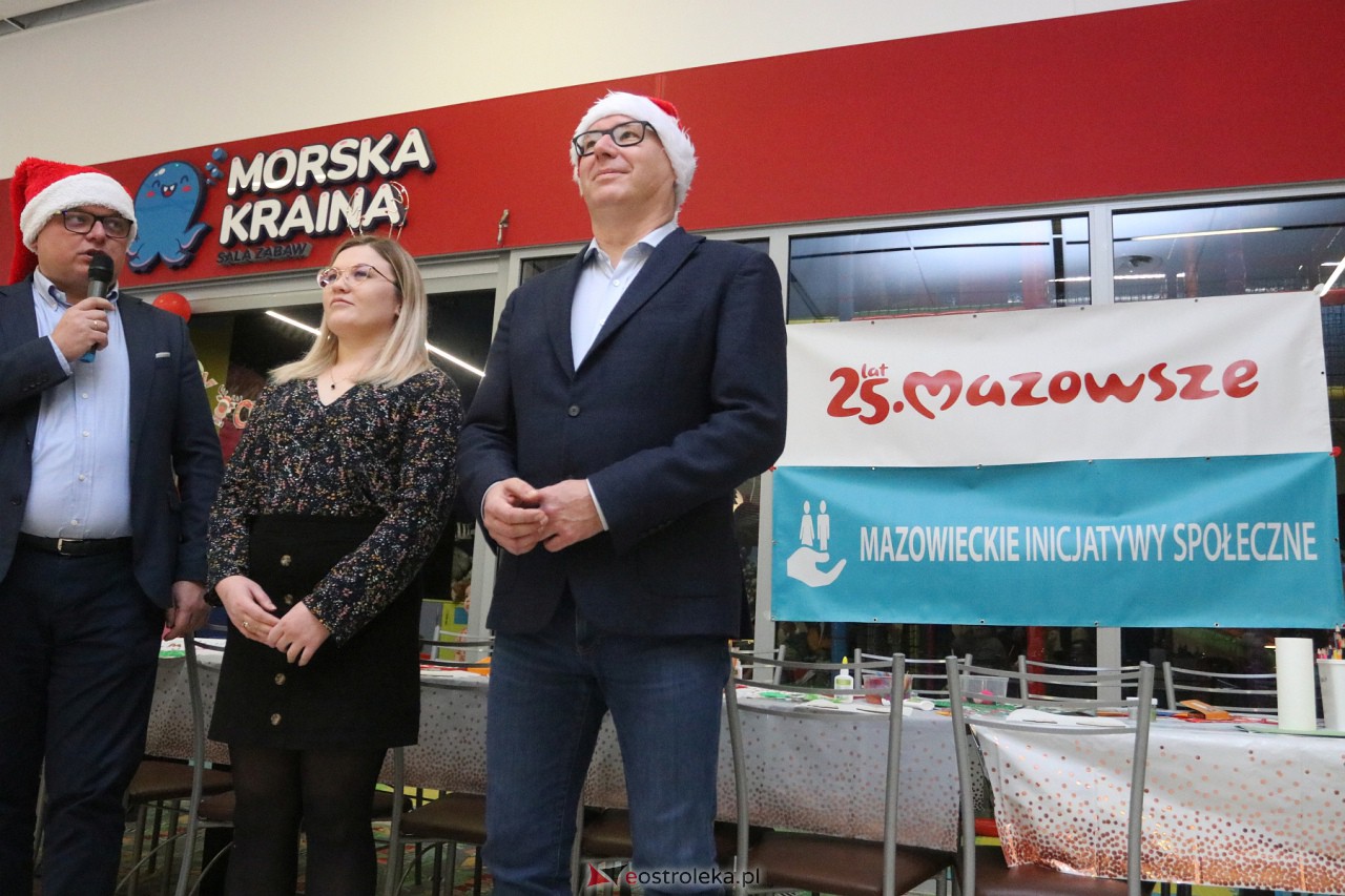 Rodzinne Spotkanie Mikołajkowe [02.12.2023] - zdjęcie #36 - eOstroleka.pl