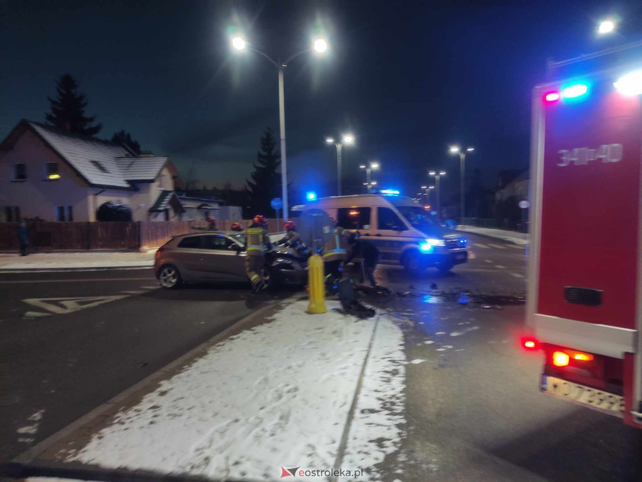 Uwaga kierowcy! Wypadek na ulicy Korczaka w Ostrołęce [05.12.2023] - zdjęcie #4 - eOstroleka.pl