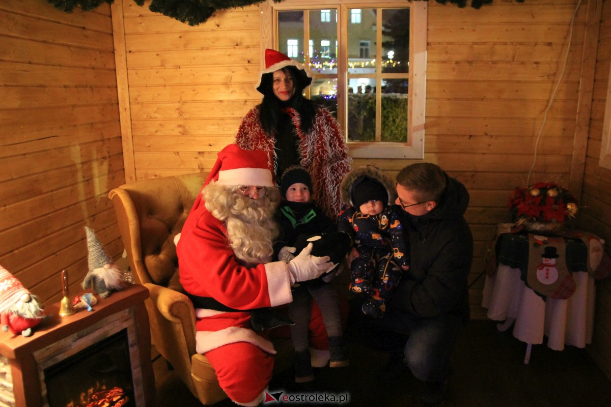 Święty Mikołaj przyjechał do Ostrołęki! [06.12.2023] - zdjęcie #20 - eOstroleka.pl