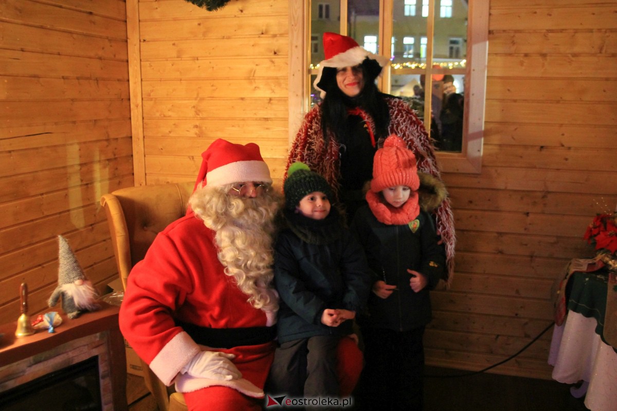 Święty Mikołaj przyjechał do Ostrołęki! [06.12.2023] - zdjęcie #27 - eOstroleka.pl