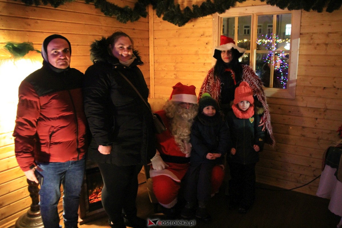 Święty Mikołaj przyjechał do Ostrołęki! [06.12.2023] - zdjęcie #28 - eOstroleka.pl