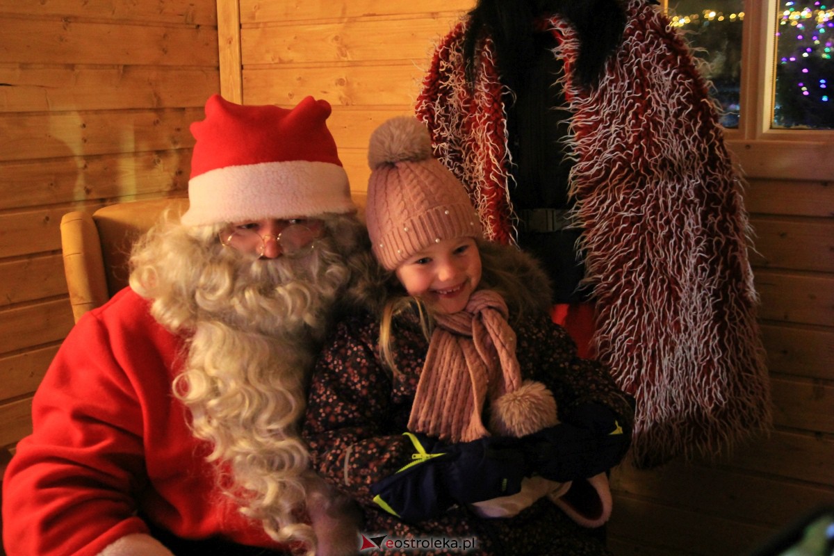 Święty Mikołaj przyjechał do Ostrołęki! [06.12.2023] - zdjęcie #29 - eOstroleka.pl