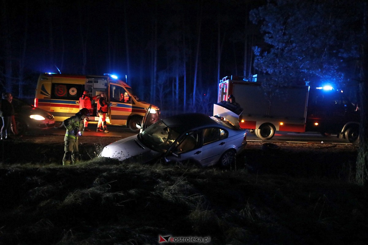 Wypadek w Łodziskach [17.12.2023] - zdjęcie #5 - eOstroleka.pl