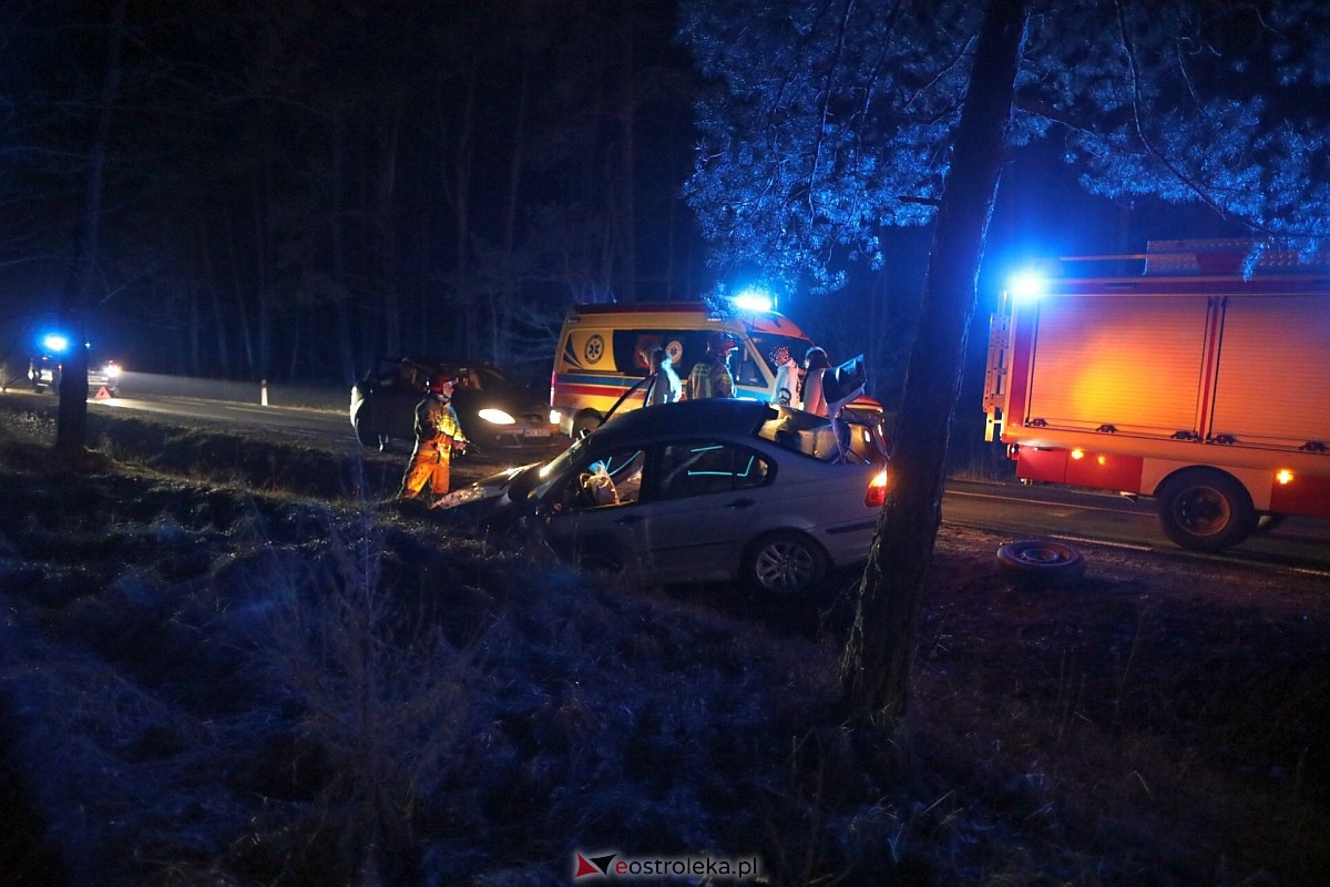 Wypadek w Łodziskach [17.12.2023] - zdjęcie #8 - eOstroleka.pl