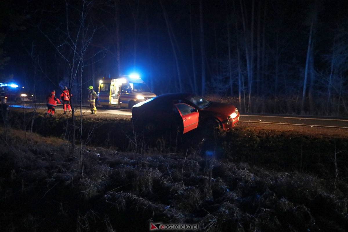 Wypadek w Łodziskach [17.12.2023] - zdjęcie #15 - eOstroleka.pl