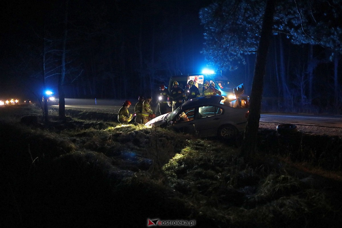 Wypadek w Łodziskach [17.12.2023] - zdjęcie #23 - eOstroleka.pl