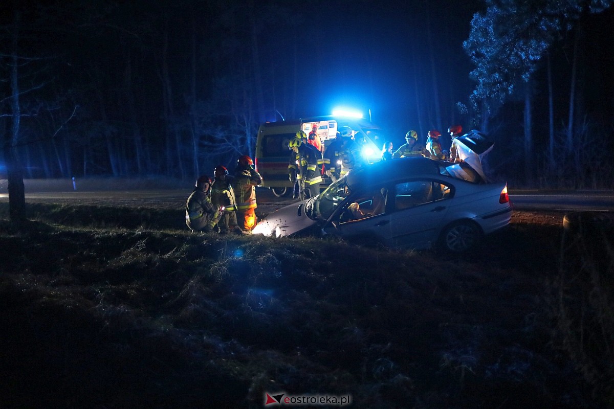 Wypadek w Łodziskach [17.12.2023] - zdjęcie #24 - eOstroleka.pl
