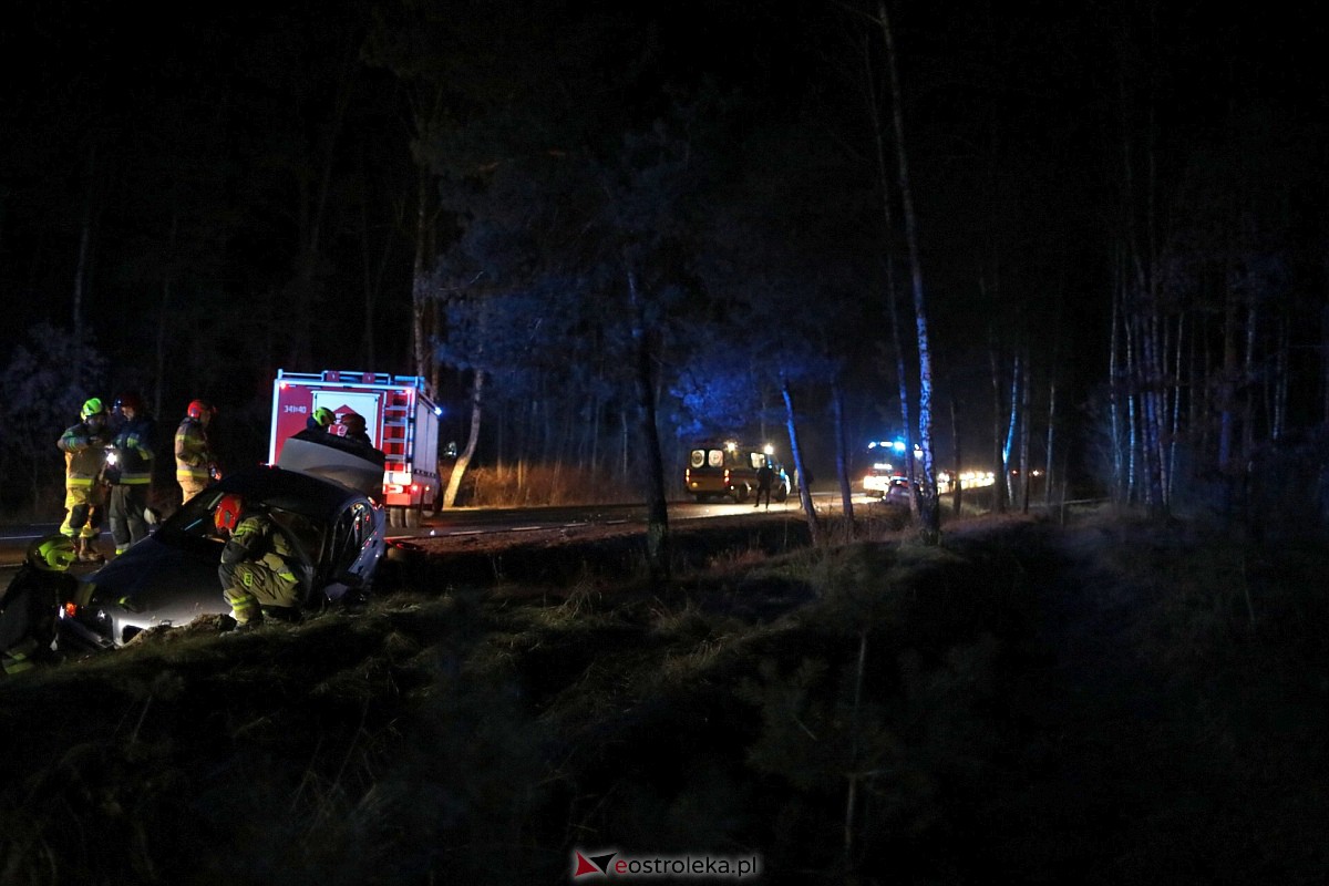 Wypadek w Łodziskach [17.12.2023] - zdjęcie #29 - eOstroleka.pl
