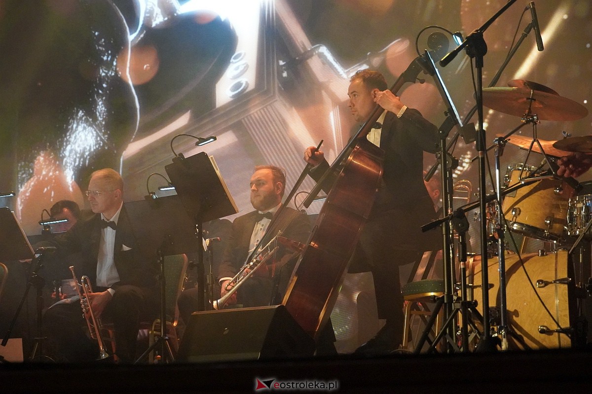 „Niezwykli jak Jan Kiepura”: piękny koncert z okazji 25-lecia Mazowsza [18.12.2023] - zdjęcie #33 - eOstroleka.pl