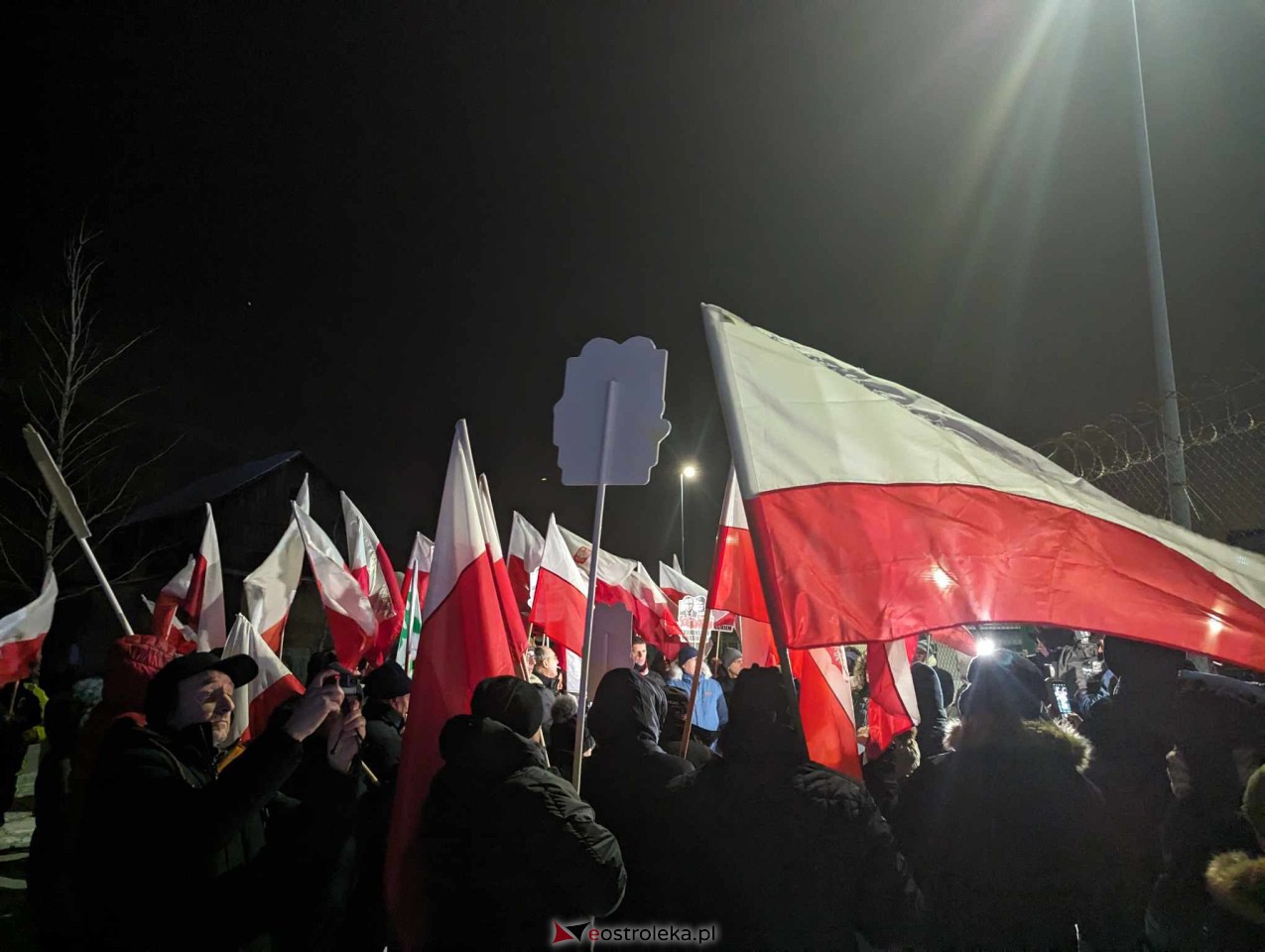 Manifestacja w Przytułach Starych [22.01.2024] - zdjęcie #3 - eOstroleka.pl