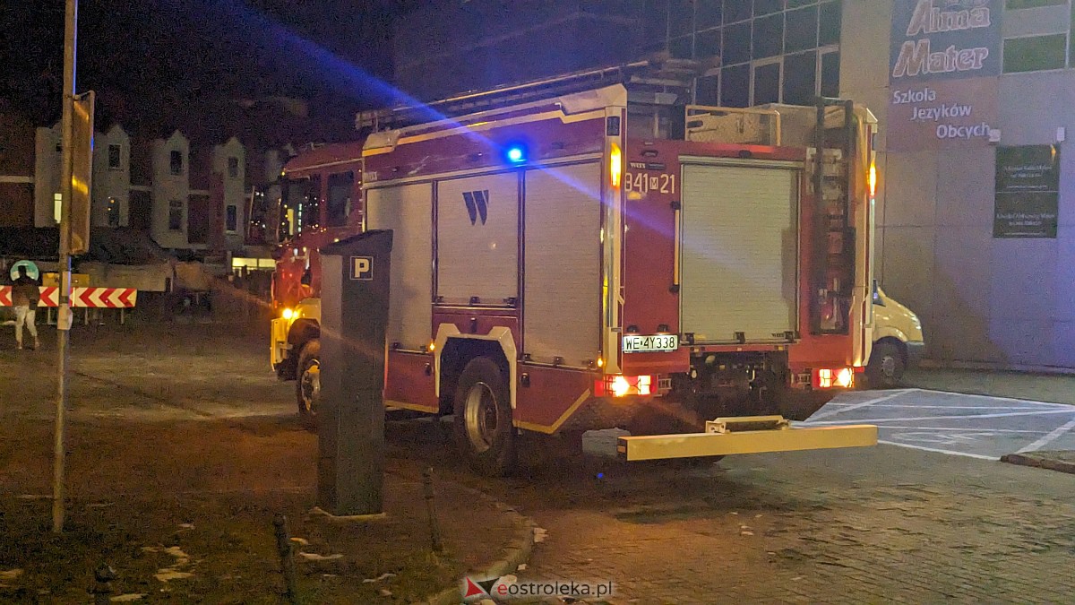 Remont w banku w Ostrołęce wywołał alarm pożarowy [26.01.2024] - zdjęcie #8 - eOstroleka.pl