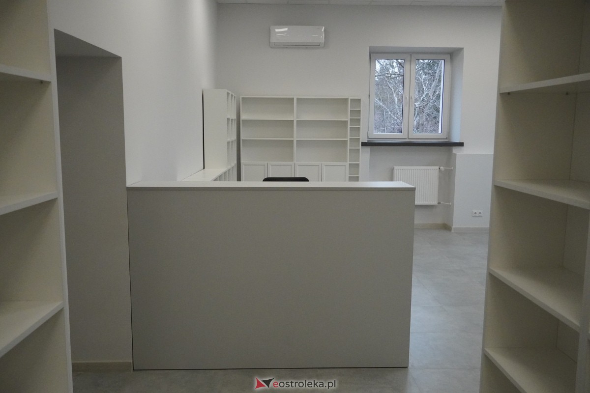 Nowa przestrzeń dla biblioteki i klubu seniora w Ostrołęce [26.01.2024] - zdjęcie #17 - eOstroleka.pl