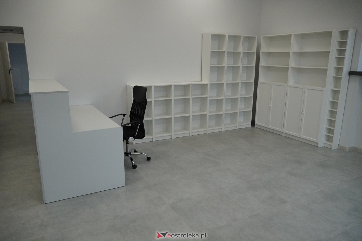 Nowa przestrzeń dla biblioteki i klubu seniora w Ostrołęce [26.01.2024] - zdjęcie #21 - eOstroleka.pl