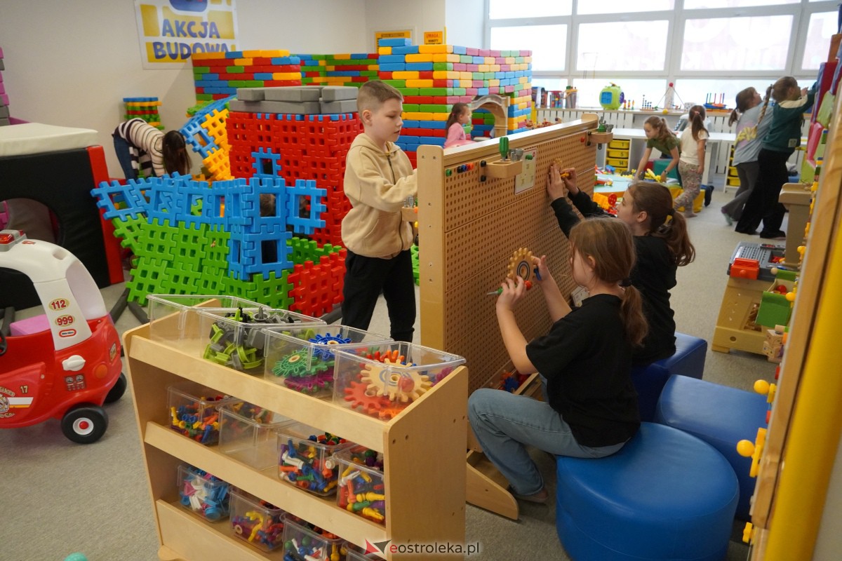 “W krainie puzzli i szkatuł - kreatywne warsztaty dla dzieci w Ostrołęce [27.01.2024] - zdjęcie #25 - eOstroleka.pl