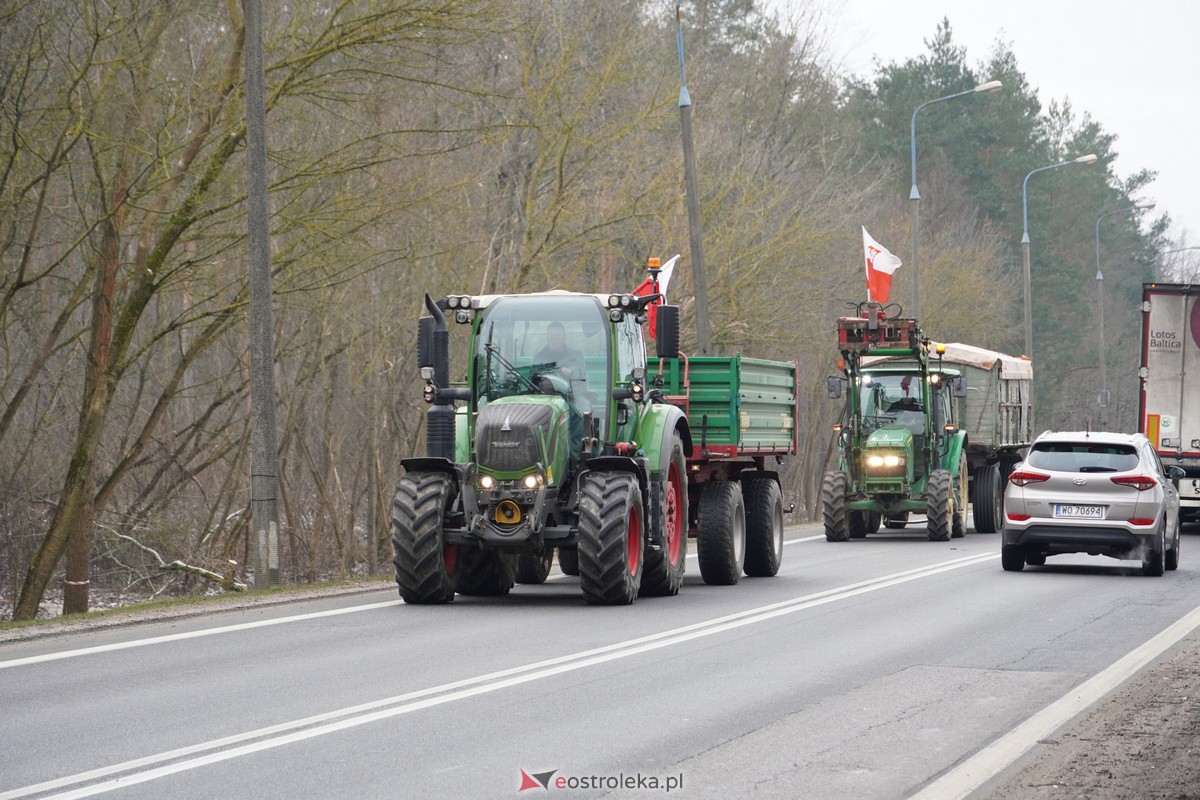 Protest rolników także w Ostrołęce! Ciągniki na ulicach [9.02.2024] - zdjęcie #3 - eOstroleka.pl