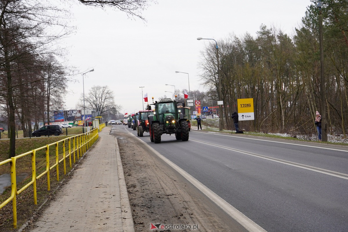 Protest rolników także w Ostrołęce! Ciągniki na ulicach [9.02.2024] - zdjęcie #9 - eOstroleka.pl