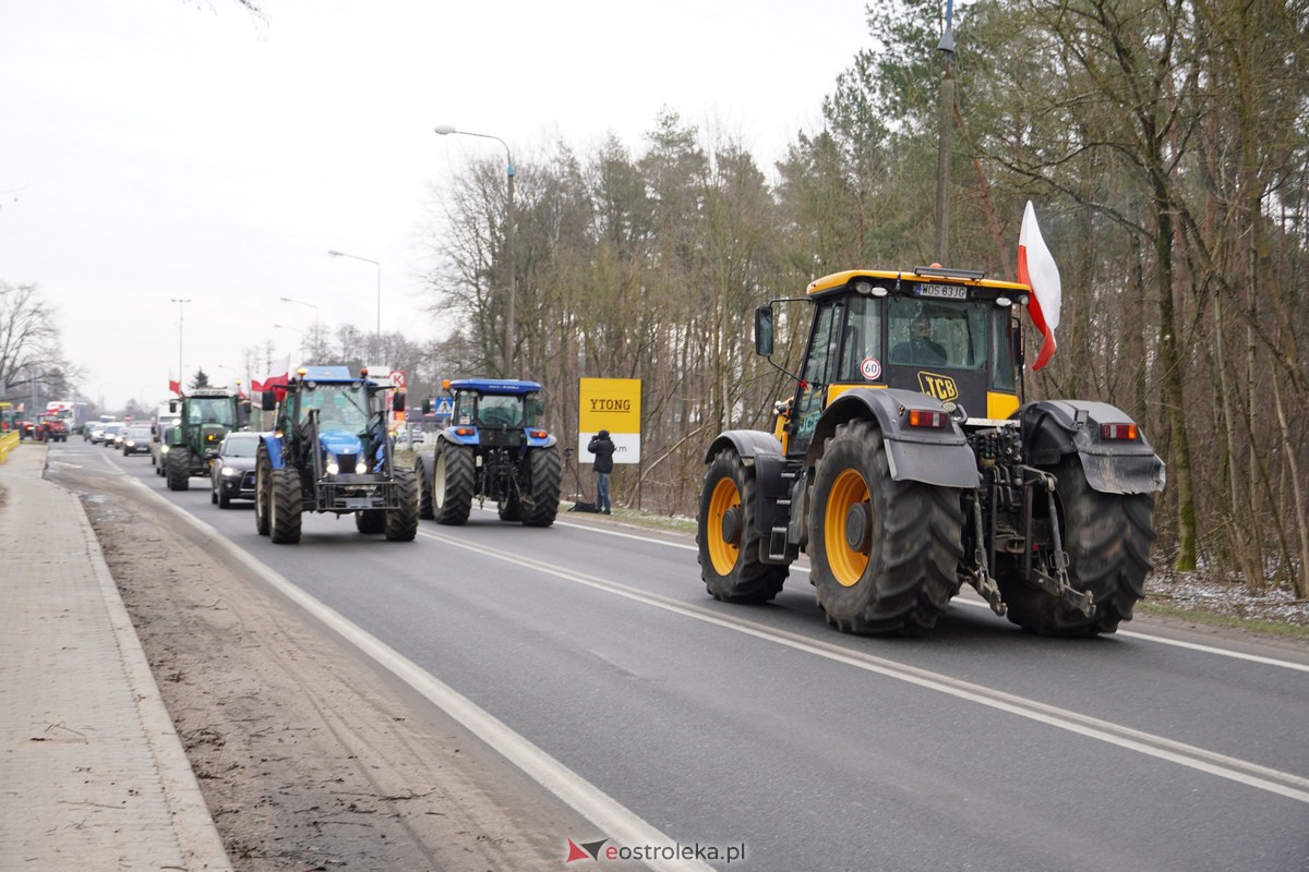 Protest rolników także w Ostrołęce! Ciągniki na ulicach [9.02.2024] - zdjęcie #14 - eOstroleka.pl