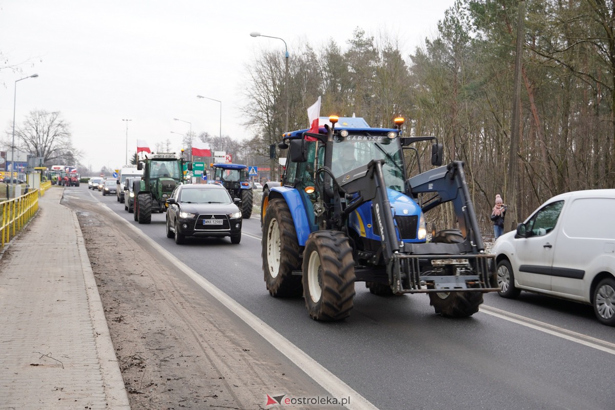 Protest rolników także w Ostrołęce! Ciągniki na ulicach [9.02.2024] - zdjęcie #15 - eOstroleka.pl