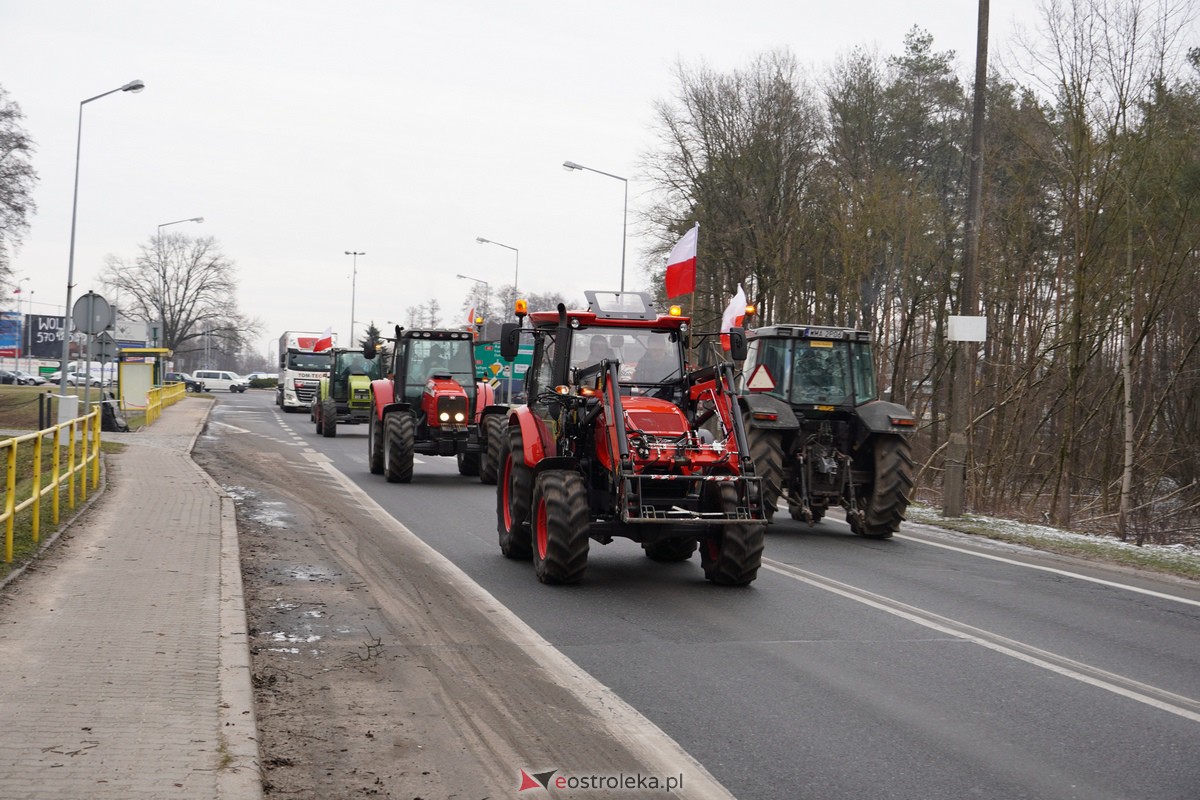 Protest rolników także w Ostrołęce! Ciągniki na ulicach [9.02.2024] - zdjęcie #22 - eOstroleka.pl
