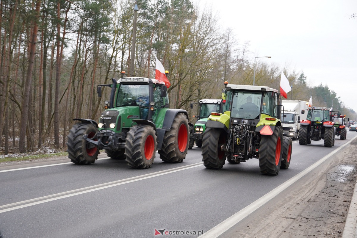 Protest rolników także w Ostrołęce! Ciągniki na ulicach [9.02.2024] - zdjęcie #28 - eOstroleka.pl