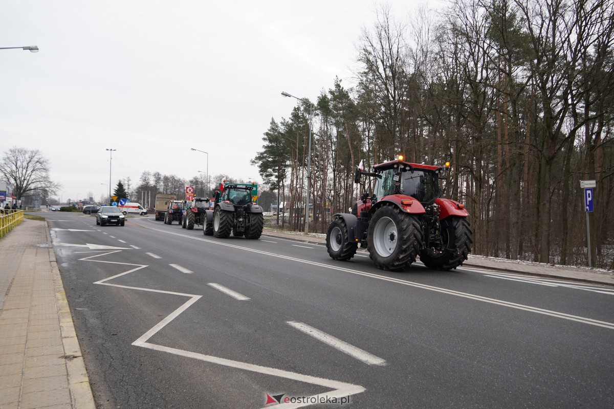 Protest rolników także w Ostrołęce! Ciągniki na ulicach [9.02.2024] - zdjęcie #36 - eOstroleka.pl