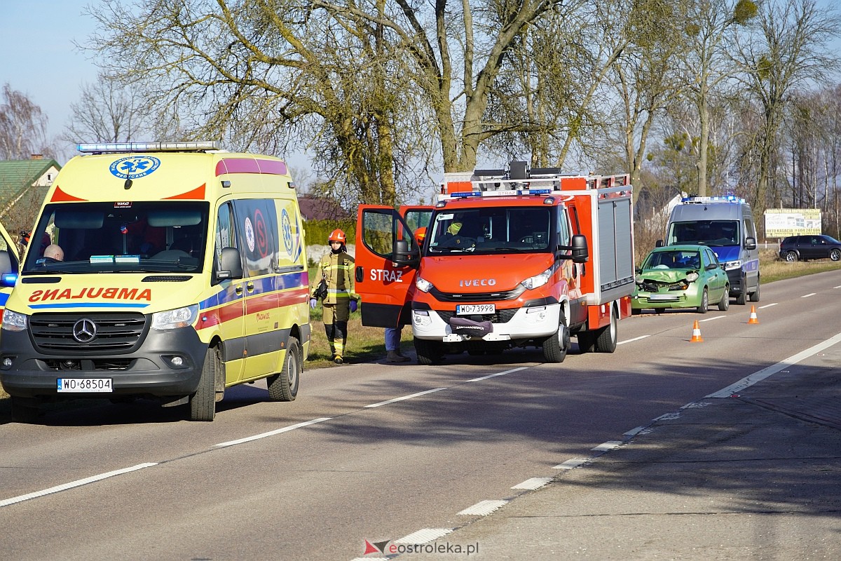 Wypadek w Czarnowcu [14.02.2024] - zdjęcie #23 - eOstroleka.pl