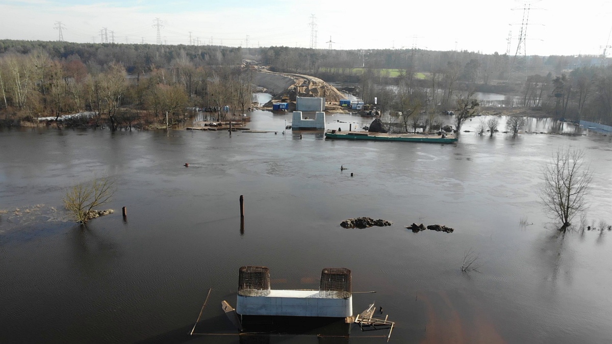 Budowa mostu na Narwi w Teodorowie zgodnie z harmonogramem - zdjęcie #9 - eOstroleka.pl