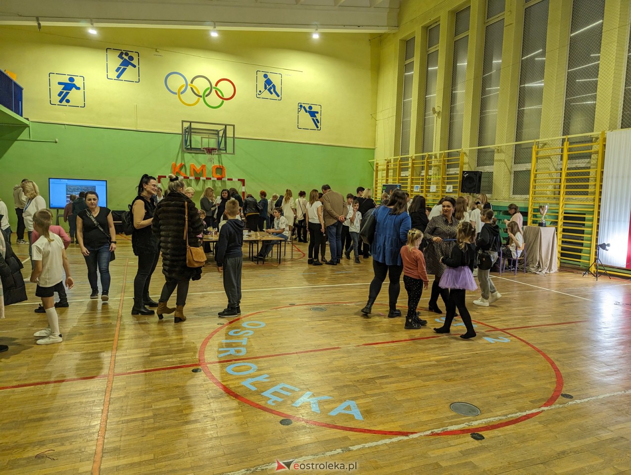 Spotkanie z Zeusem Olimpijczykiem w Szkole Podstawowej nr 2 [16.02.2024] - zdjęcie #38 - eOstroleka.pl