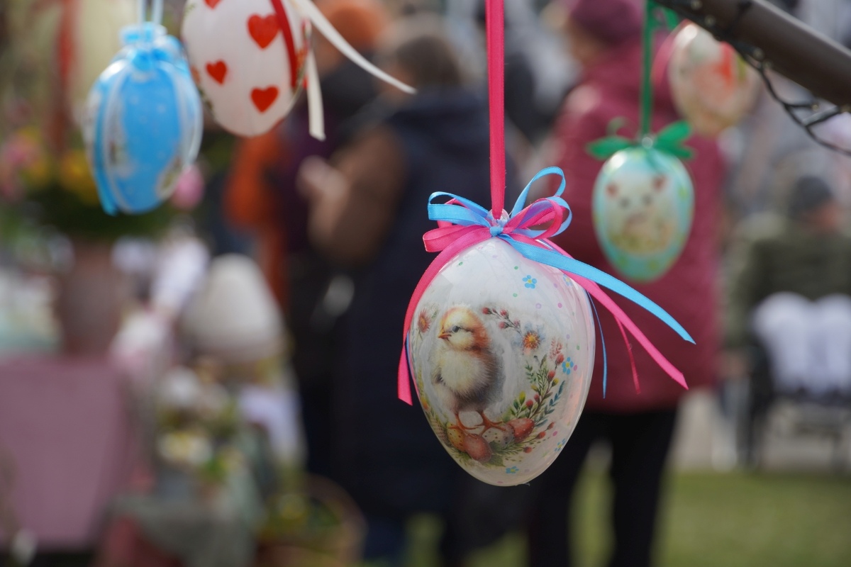Rzekuński Jarmark Wielkanocny: Tradycja i radość w sercu Mazowsza [16.03.2024] - zdjęcie #34 - eOstroleka.pl