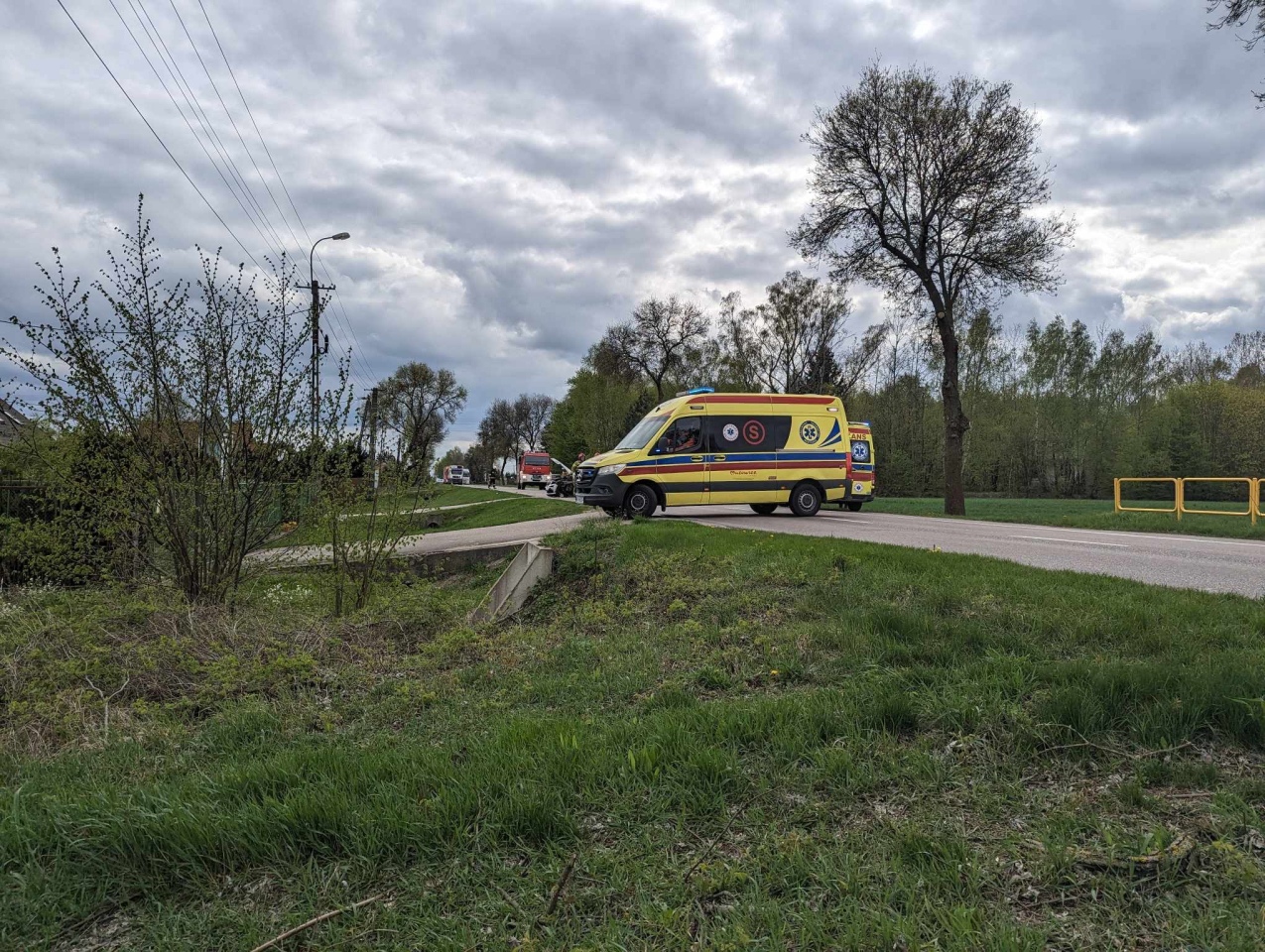 Wypadek w Żabinie [12.04.2024] - zdjęcie #15 - eOstroleka.pl