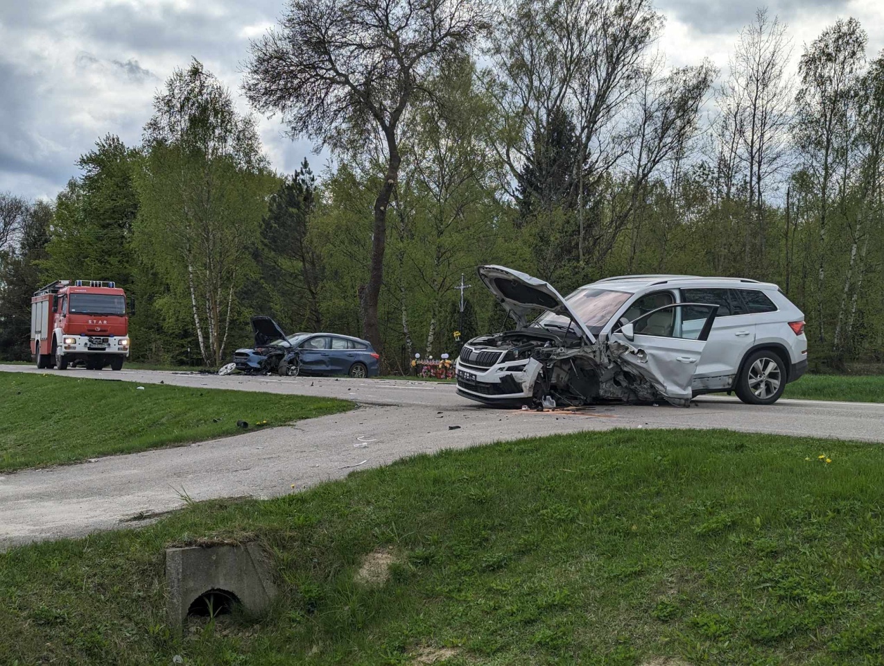 Wypadek w Żabinie [12.04.2024] - zdjęcie #16 - eOstroleka.pl