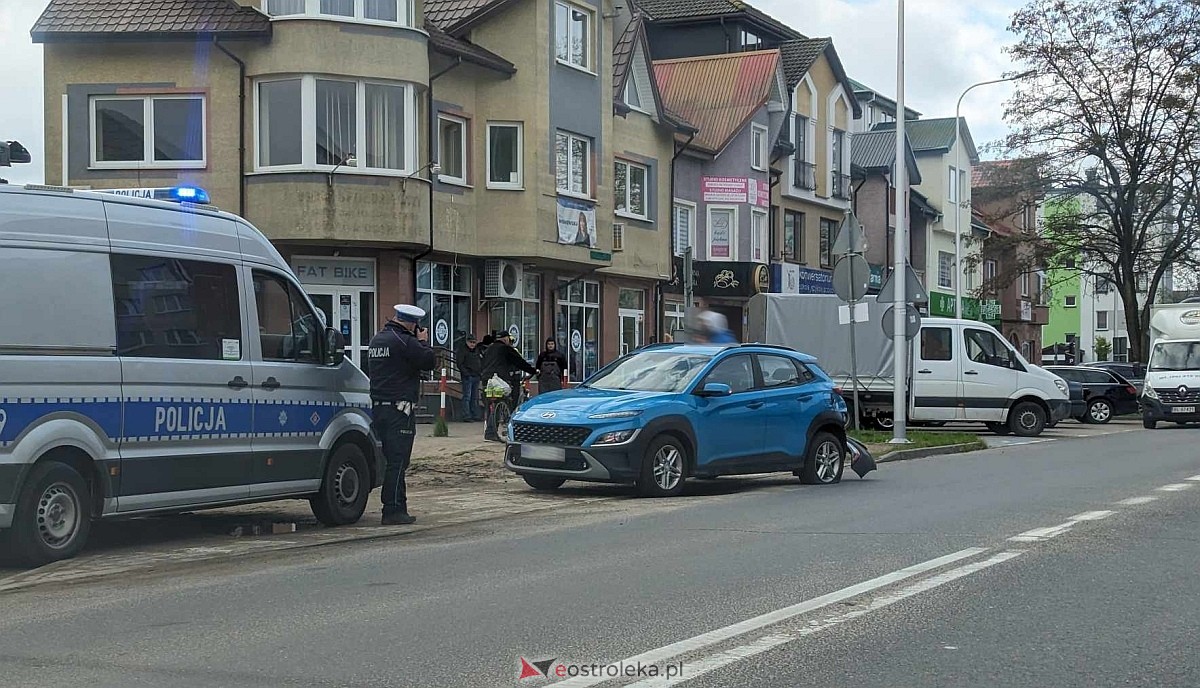 Kolizja na ulicy Hallera w Ostrołęce! Policja wyjaśnia przyczyny zdarzenia [18.04.2024] - zdjęcie #2 - eOstroleka.pl