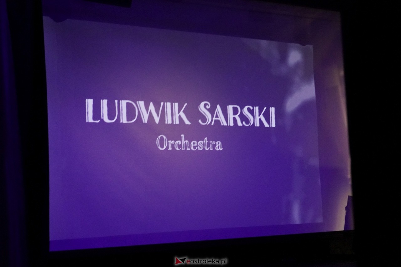 Orkiestra Ludwika Sarskiego z filmami Romana Polańskiego oczarowała publiczność w Multimedialnym Centrum Natura [20.04.2024] - zdjęcie #1 - eOstroleka.pl