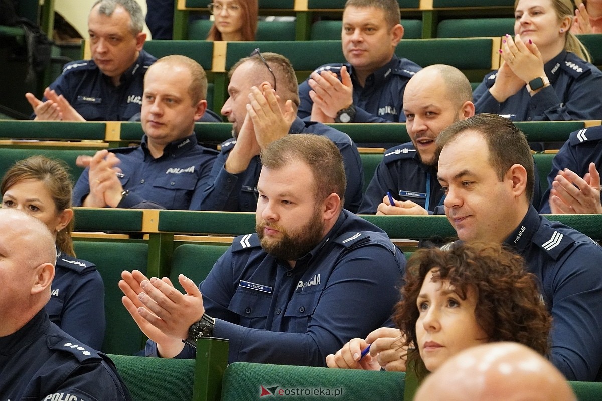 Debata społeczna z ostrołęcką policją - inauguracja [25.04.2024] - zdjęcie #10 - eOstroleka.pl