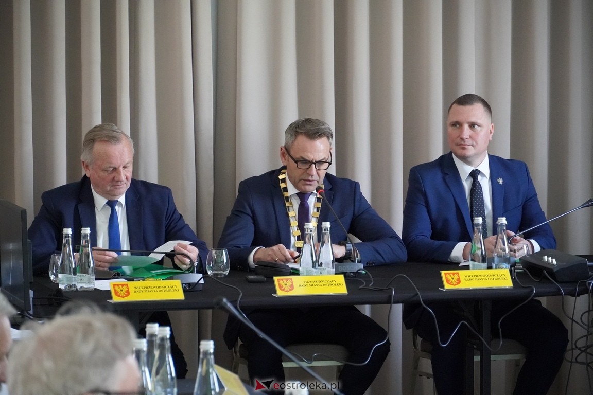 Ostatnia sesja rady miasta za nami. Zarzycki o prezydencie Kuliku: Zapisał się pan złotymi zgłoskami [25.04.2024]  - zdjęcie #7 - eOstroleka.pl